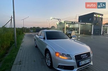 Седан Audi A4 2010 в Жовкві