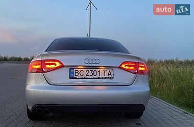 Седан Audi A4 2010 в Жовкві