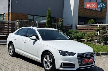 Audi A4  2019