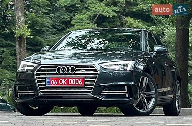 Audi A4  2017