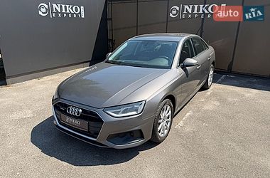 Седан Audi A4 2021 в Львові