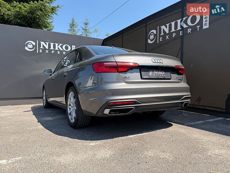 Седан Audi A4 2021 в Львові