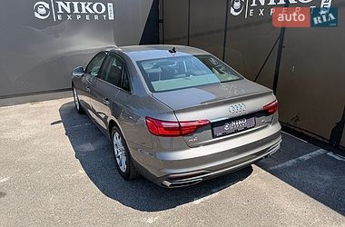 Седан Audi A4 2021 в Львові