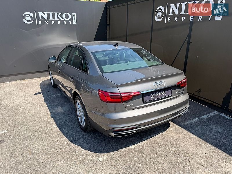Седан Audi A4 2021 в Львові