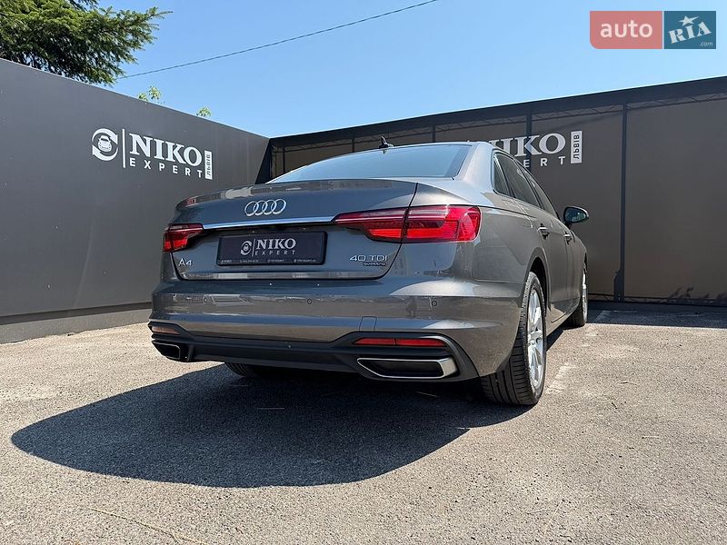 Седан Audi A4 2021 в Львові
