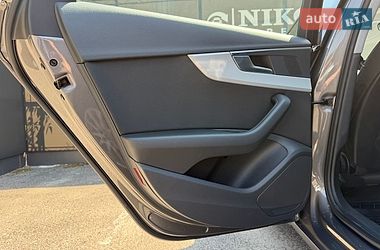 Седан Audi A4 2021 в Львові