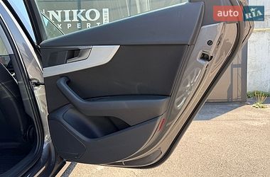 Седан Audi A4 2021 в Львові