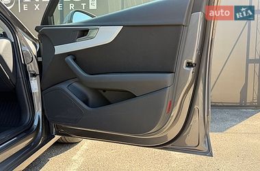 Седан Audi A4 2021 в Львові