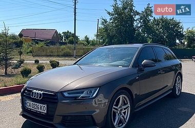 Audi A4  2018