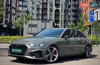 Audi A4  2022