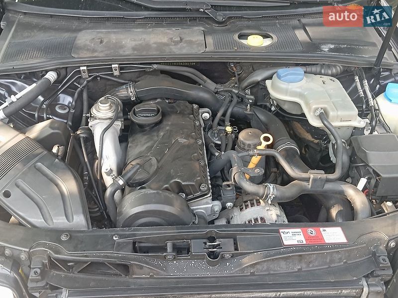 Седан Audi A4 2002 в Южном