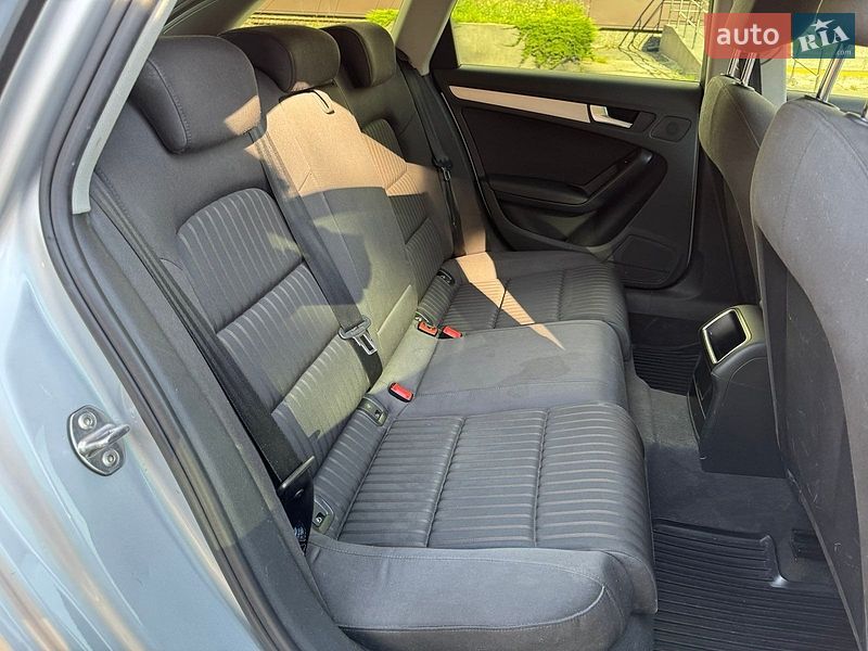 Універсал Audi A4 2011 в Дніпрі