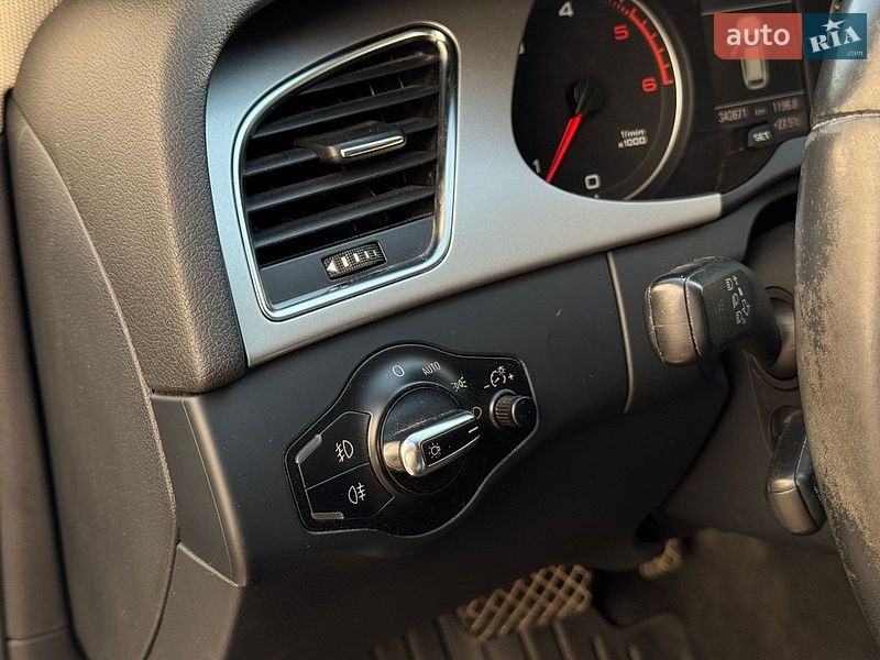 Універсал Audi A4 2011 в Дніпрі