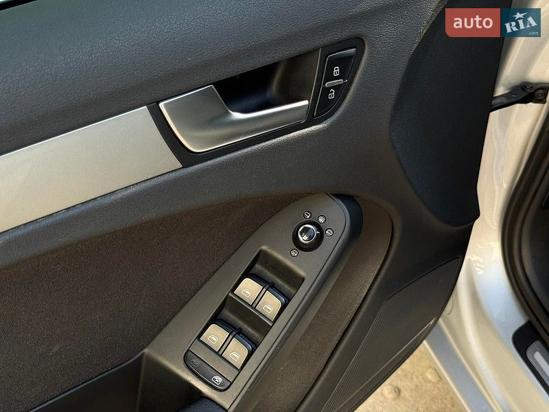 Універсал Audi A4 2011 в Дніпрі