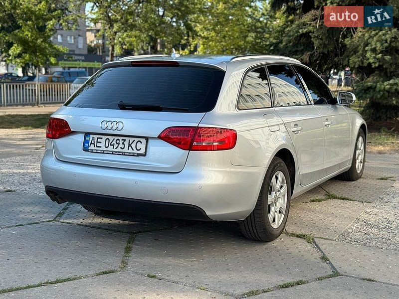Універсал Audi A4 2011 в Дніпрі