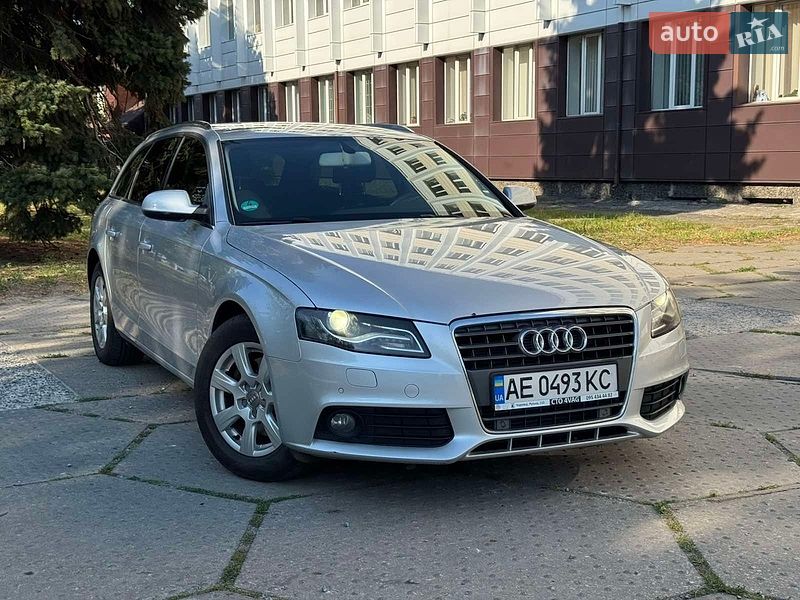 Універсал Audi A4 2011 в Дніпрі