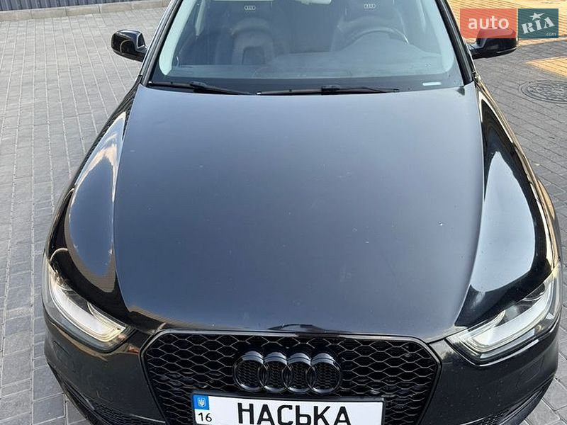 Седан Audi A4 2014 в Вознесенську
