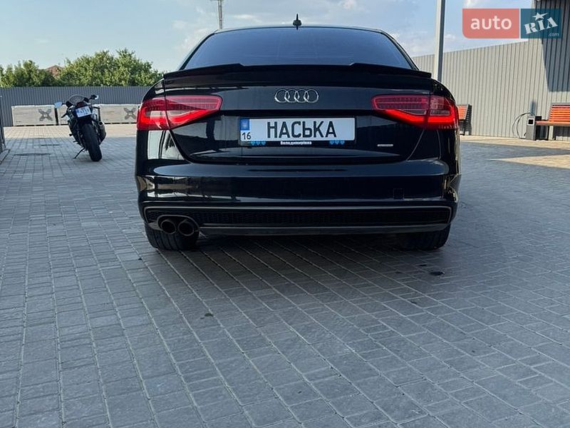 Седан Audi A4 2014 в Вознесенську