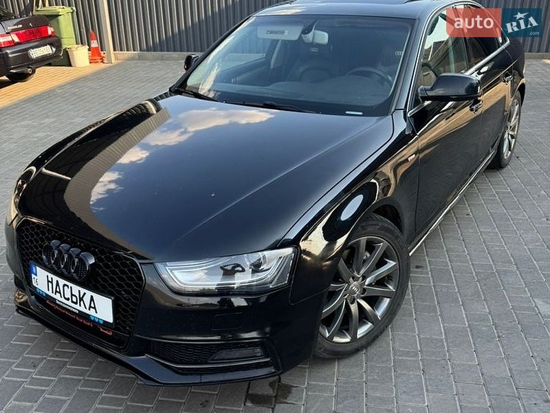 Седан Audi A4 2014 в Вознесенську