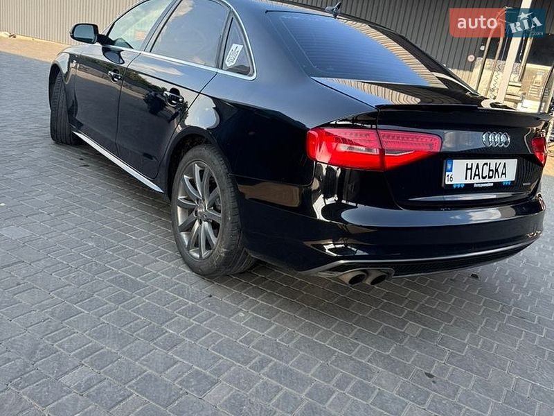 Седан Audi A4 2014 в Вознесенську