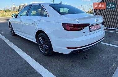 Седан Audi A4 2017 в Ровно