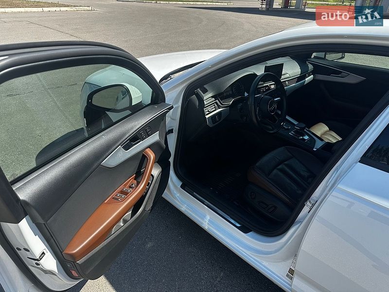 Седан Audi A4 2016 в Харкові