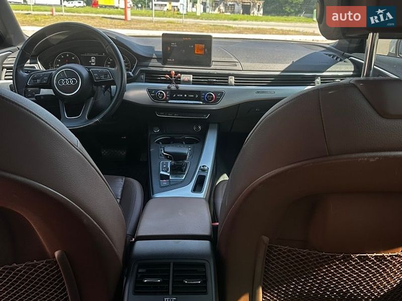 Седан Audi A4 2016 в Харкові