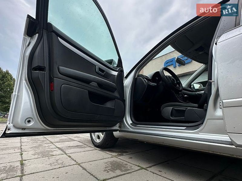 Седан Audi A4 2006 в Луцке