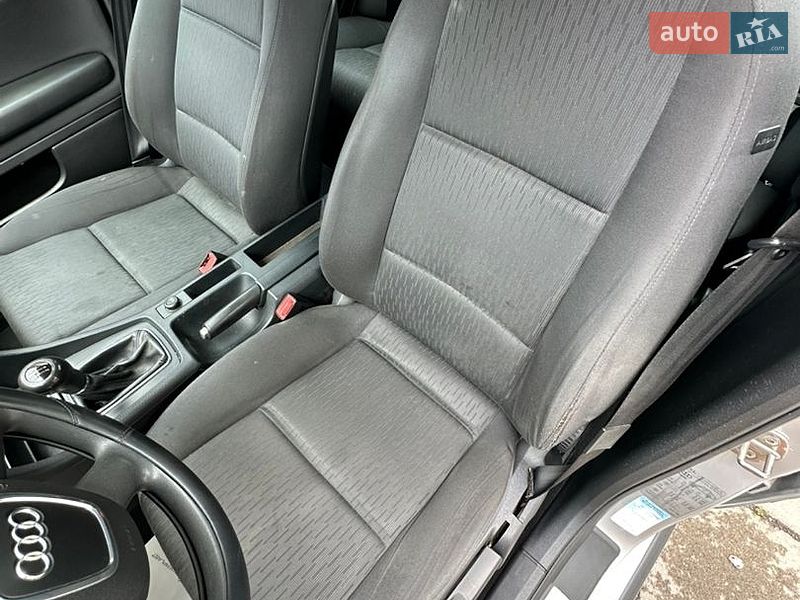 Седан Audi A4 2006 в Луцке