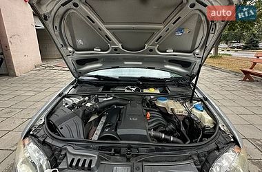 Седан Audi A4 2006 в Луцке