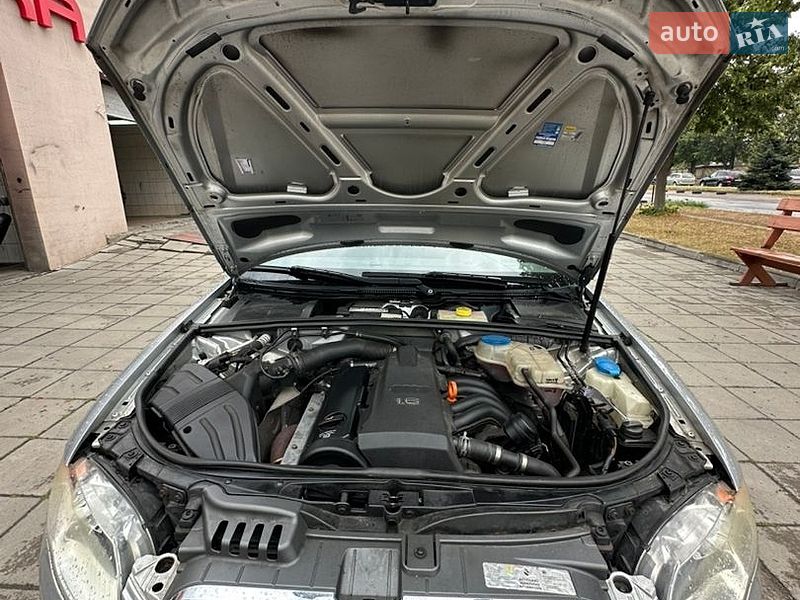 Седан Audi A4 2006 в Луцке