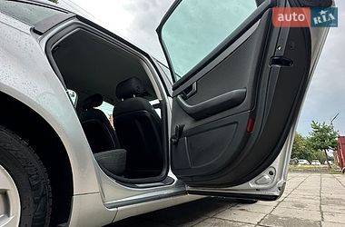 Седан Audi A4 2006 в Луцке