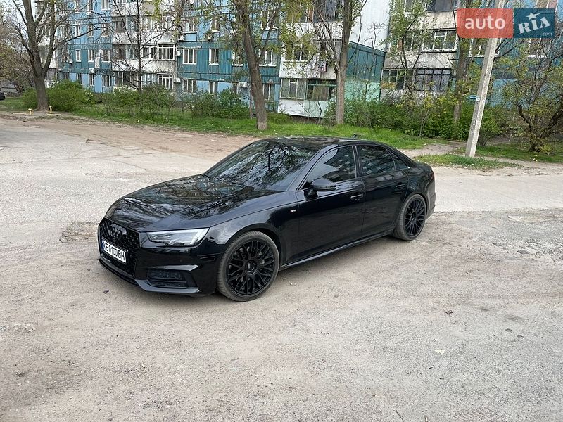 Седан Audi A4 2017 в Дніпрі