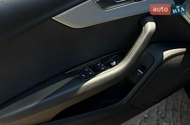 Седан Audi A4 2016 в Полтаві