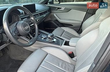 Седан Audi A4 2018 в Тернополі