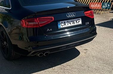 Седан Audi A4 2015 в Богуславе