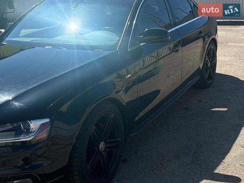 Седан Audi A4 2015 в Богуславе