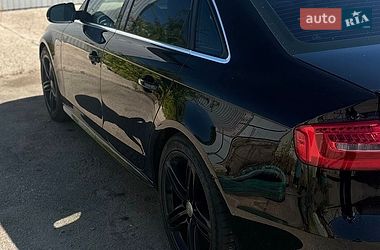 Седан Audi A4 2015 в Богуславе
