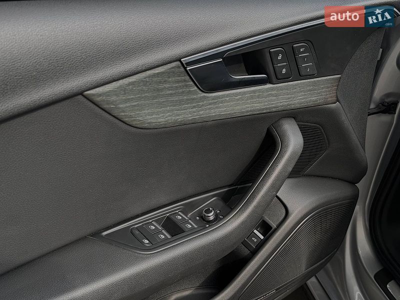 Седан Audi A4 2018 в Києві