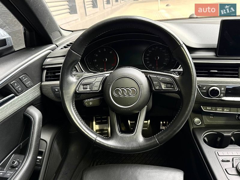 Седан Audi A4 2018 в Києві