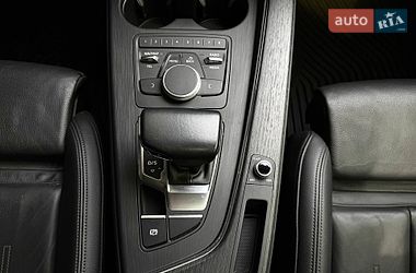 Седан Audi A4 2018 в Києві