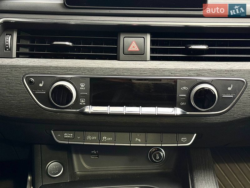 Седан Audi A4 2018 в Києві