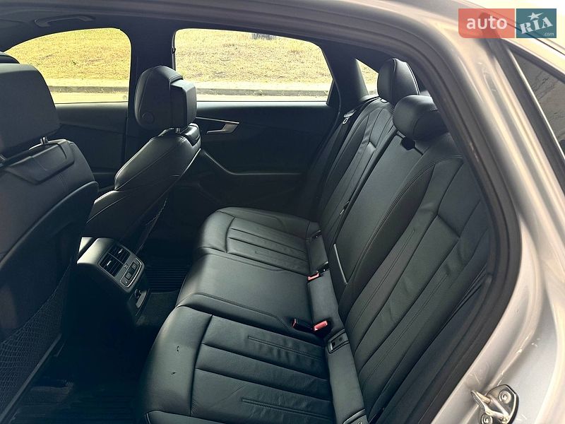 Седан Audi A4 2018 в Києві