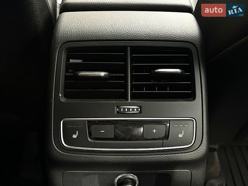 Седан Audi A4 2018 в Києві