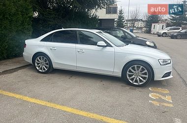 Седан Audi A4 2013 в Чернівцях