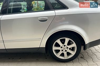 Седан Audi A4 2002 в Чернівцях