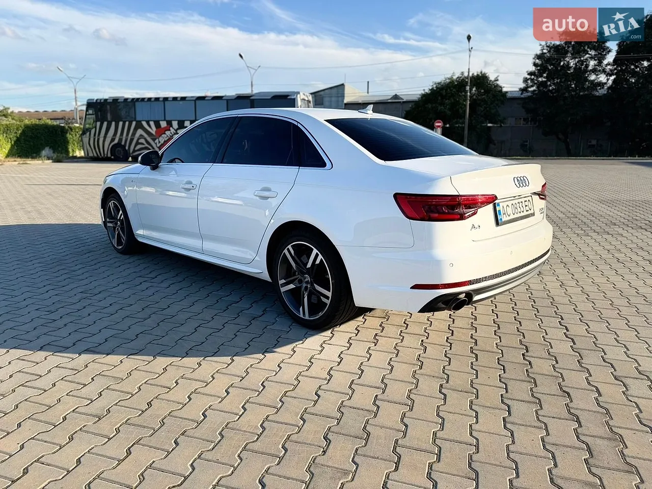 2016 Audi A4 - мініатюра 2