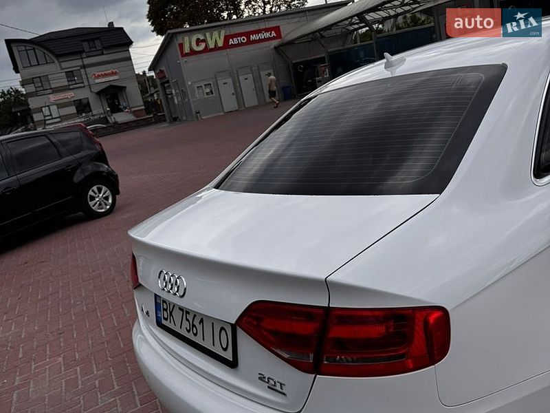 Седан Audi A4 2008 в Рівному