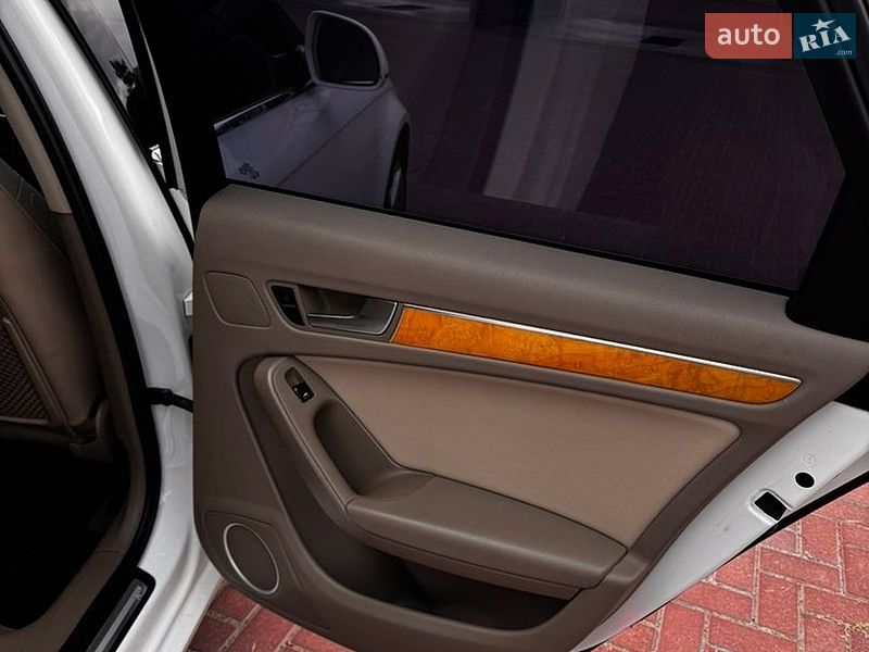 Седан Audi A4 2008 в Рівному