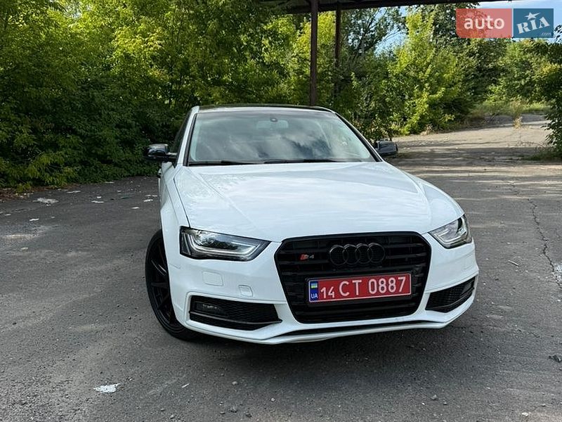 Седан Audi A4 2016 в Хмельницькому